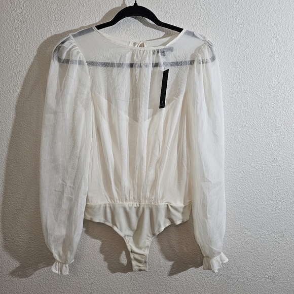 Lulu's NWT Blouse Long Sleeve Bodysuit XS Cream Sheer - Picture 11 of 12